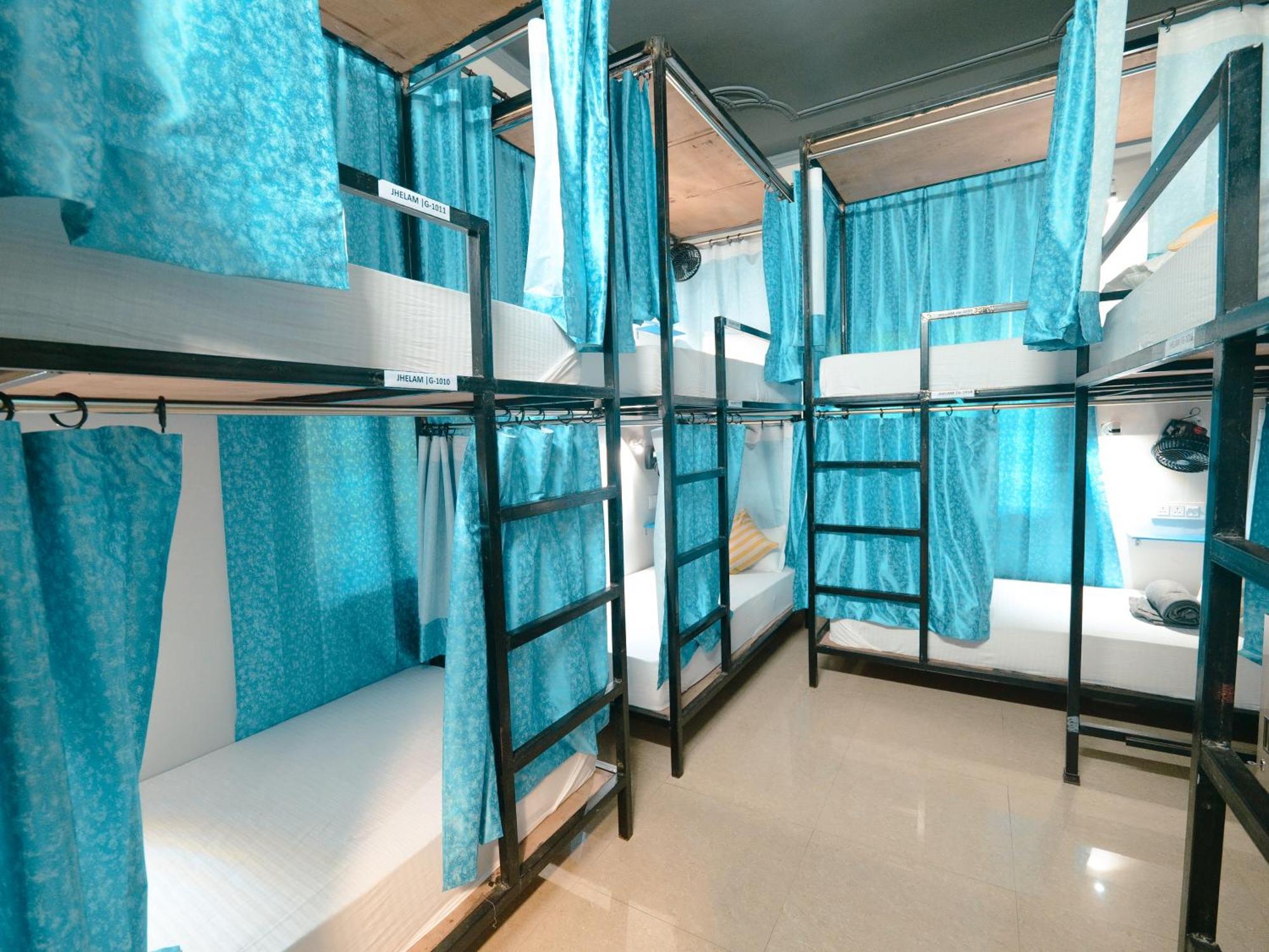 Hoztel Jollygrrant Doon Hostel Rani Pokhri Exterior photo
